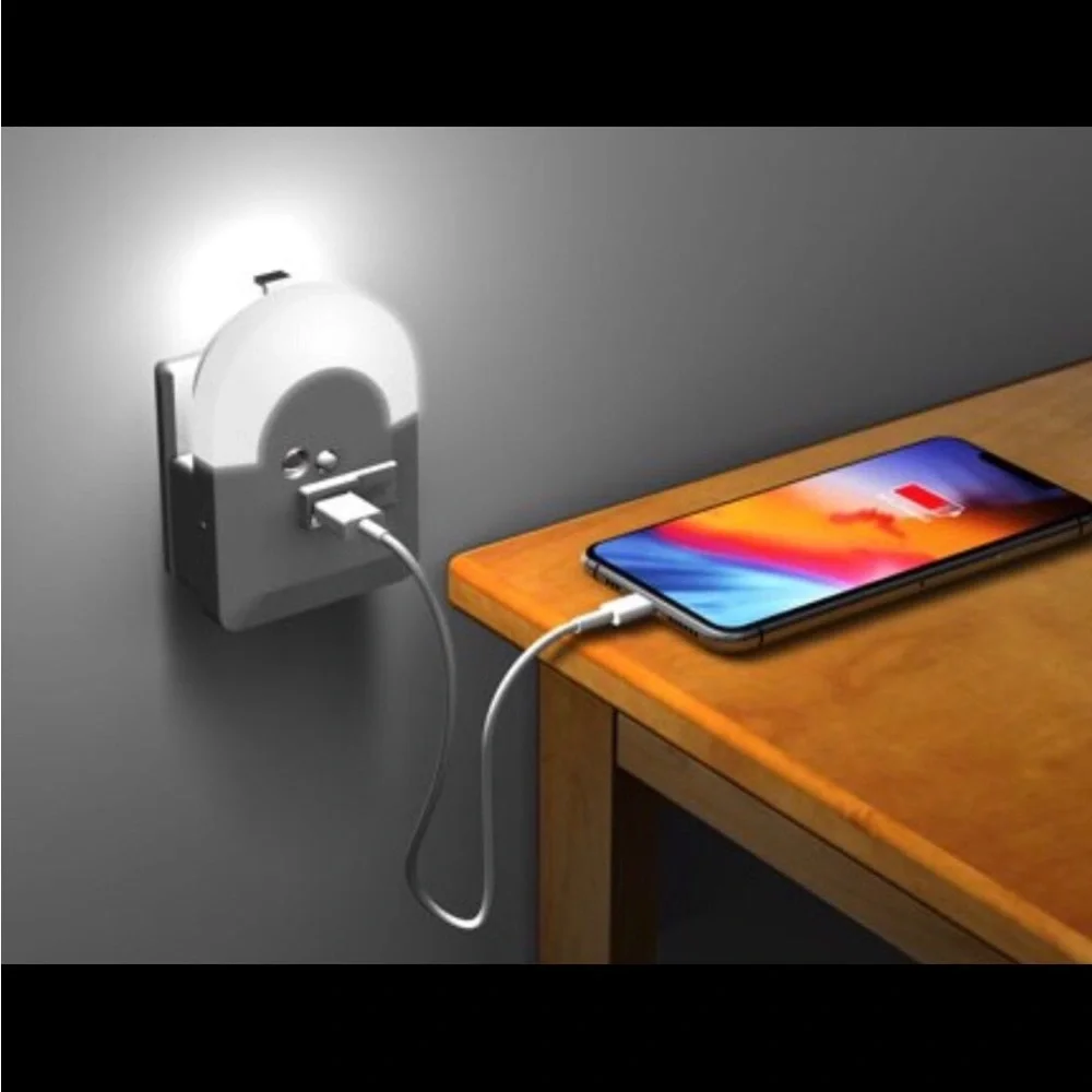 Phone Jack powered emergency light and charger